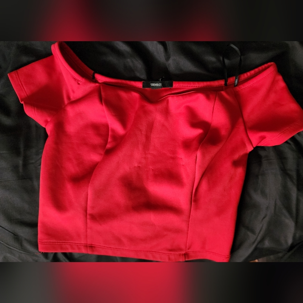 Red crop top